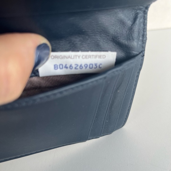 Bottega Veneta Men’s Leather Wallet - Picture 5 of 7